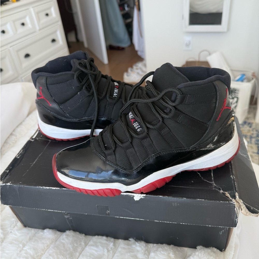 AIR JORDAN 11 RETRO BRED - SZ. 8M